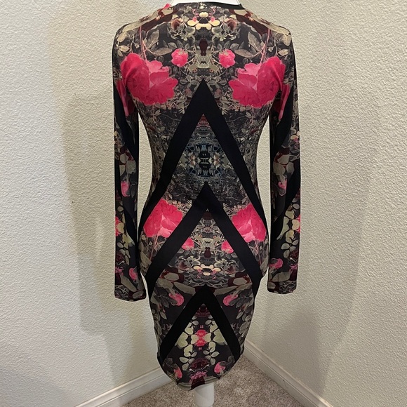 Floral Long Sleeve Dress - Picture 2 of 3